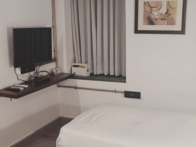 Bedroom 3, Between The Mango Trees, Chennai