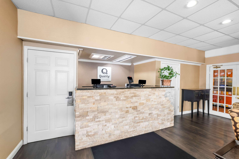 Public Area 2, Quality Inn Tullahoma, Coffee
