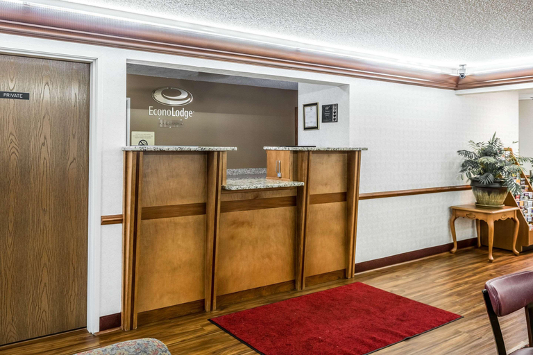 Public Area 2, Econo Lodge Shelbyville, Shelby