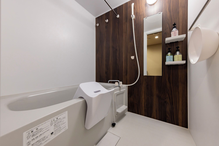 Bathroom 4, MADOKA Kyoto Station West, Kyoto
