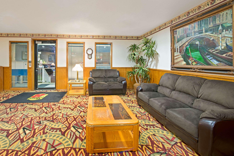 Public Area 2, Super 8 by Wyndham Plano/Dallas Area, Collin