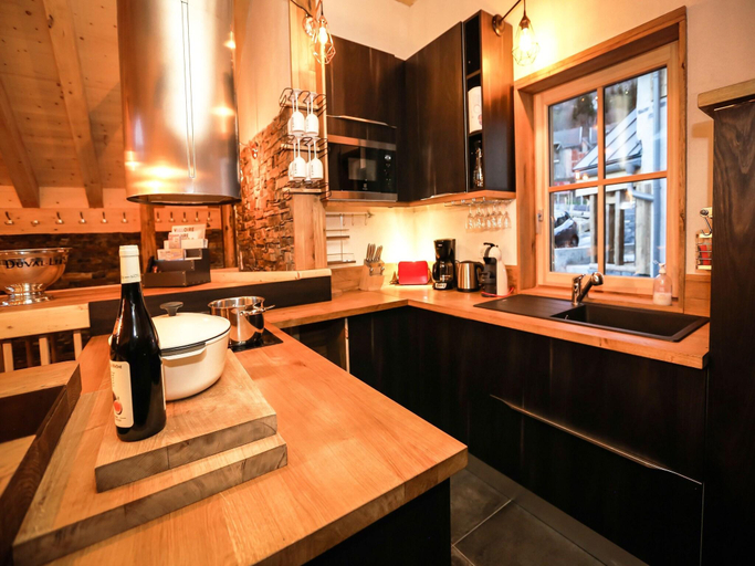 Others 4, Chalet in Valloire near Ski Slopes, Savoie