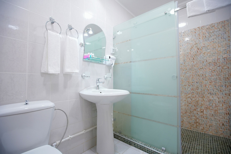 Bathroom 4, Zargaron Boutique Hotel, Buxoro