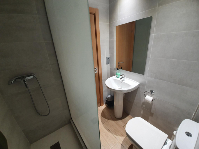 Bathroom 5, Pension San Ramon, Barcelona