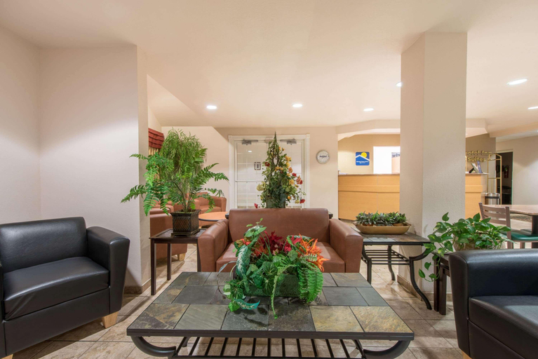 Public Area 2, Microtel Inn & Suites by Wyndham Altus, Jackson