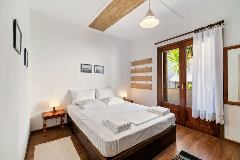 Others 4, Snug Apartment in Agios Nikolaos With Garden, Central Macedonia