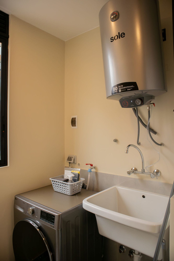 Room 3, w Chic 1BR Apartment w Scenic Balcony in Central Miraflores, Lima