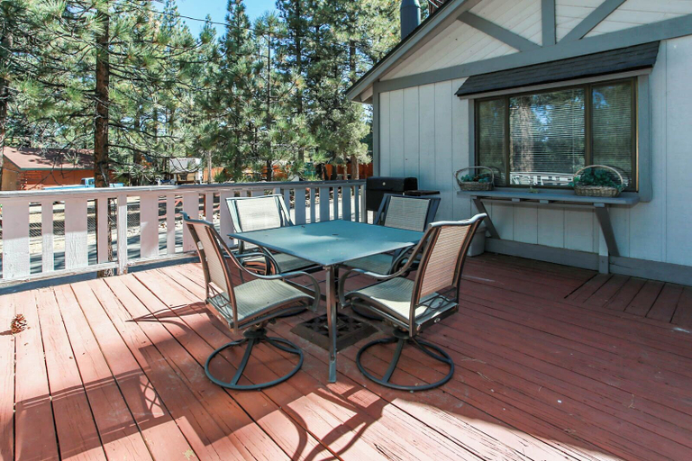 Others 5, Cedar Pines, San Bernardino