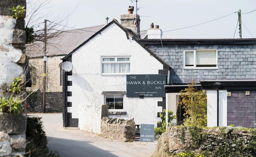 Exterior & Views, Hawk and Buckle Inn, Conwy