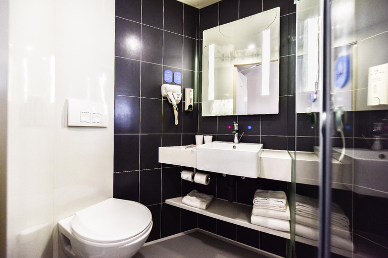 Bathroom 4, Hanting Hotel Harbin Xidazhi Street, Harbin