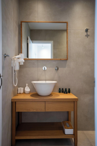 Bathroom 5, Kimolos Vibes Suites, South Aegean
