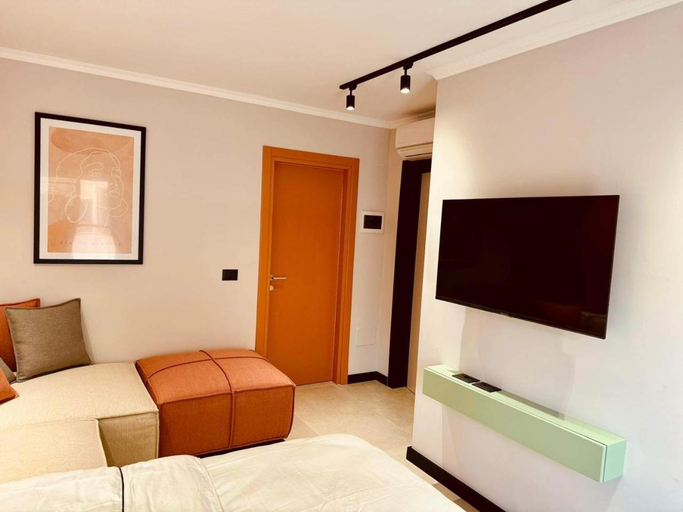 Bedroom 5, Lili's Tirana Center Apartments, Tirana