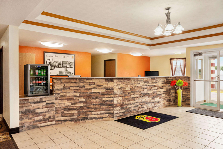 Public Area 2, Super 8 By Wyndham Holton, Jackson