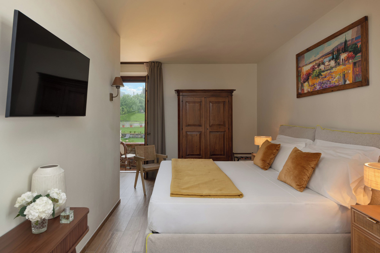Bedroom 4, Poggio Paradiso Resort & Spa, Siena