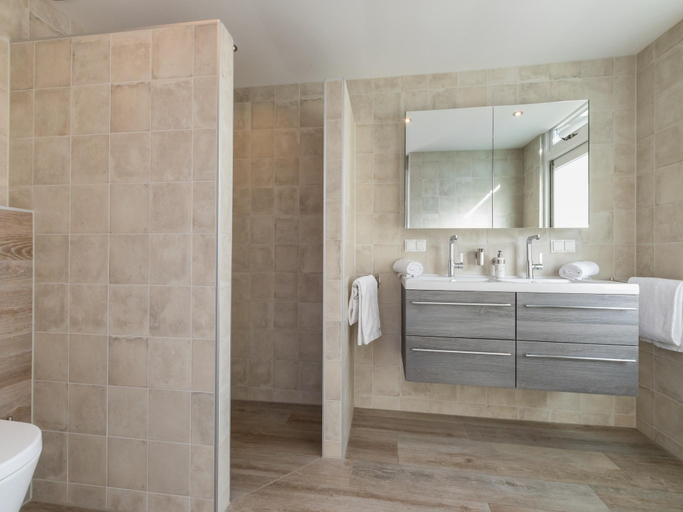 Bathroom 3, Holiday Home in Zeeland Family-Friendly, Veere