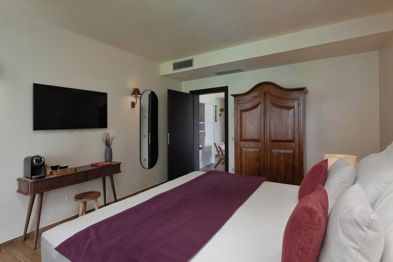 Bedroom 2, Poggio Paradiso Resort & Spa, Siena