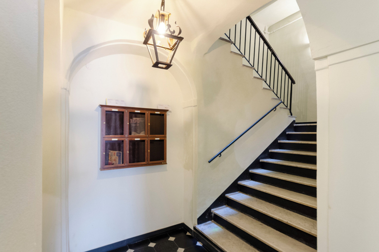 Others 5, Bright 2BR flat in Rapallo Centre, Genova