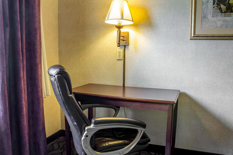 Bedroom 3, Quality Inn Kirksville, Adair