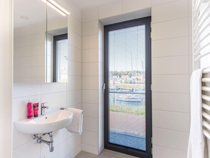 Bathroom, Waterfront Apartment with Terrace, Noord-Beveland