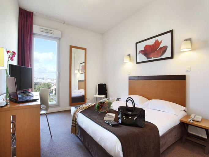 Bedroom 2, Apartment in Lyon near Bioparc, Rhône