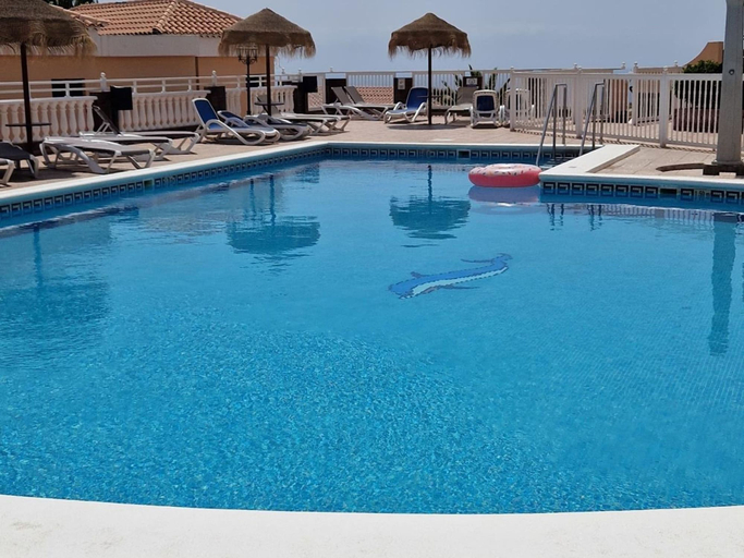 Room 2, Paradise Court 1 BR Condo with Pool, Costa Adeje, Santa Cruz de Tenerife