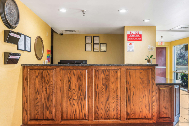 Public Area 2, EconoLodgeInn & SuitesPritchardRoadNorthLittleRoc, Pulaski