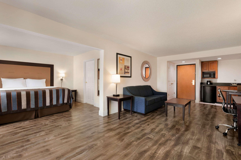 Bedroom 3, Wingate By Wyndham Montgomery, Montgomery