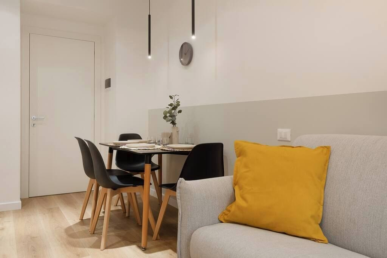 Others 2, Trieste Timeless 2-bedrooms flat, Trieste