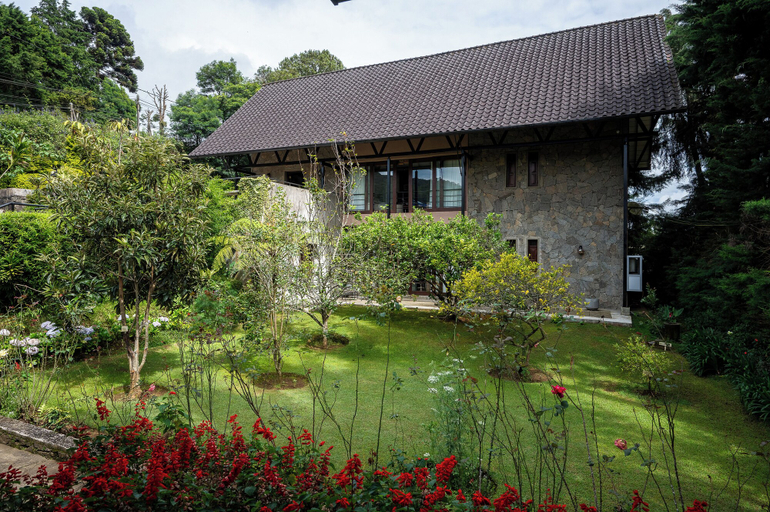 Exterior & Views 2, Tathya Hills - Luxe Garden Retreat, Nuwara Eliya