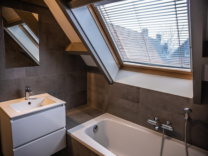 Others 4, Stay at Oranjezon Dunes, Veere