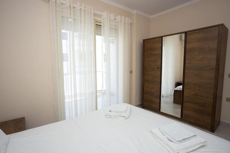 Bedroom 3, Seaside Apartment with Seafront View, Vlorës