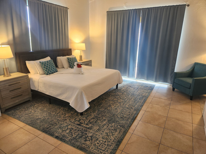 Bedroom 4, Mafolie Hotel, Northside