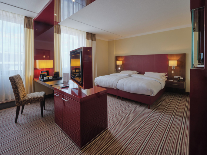 Bedroom 3, Steigenberger Graf Zeppelin, Stuttgart