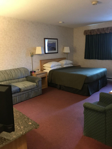 Bedroom 3, Travelodge By Wyndham Hope, Fraser Valley