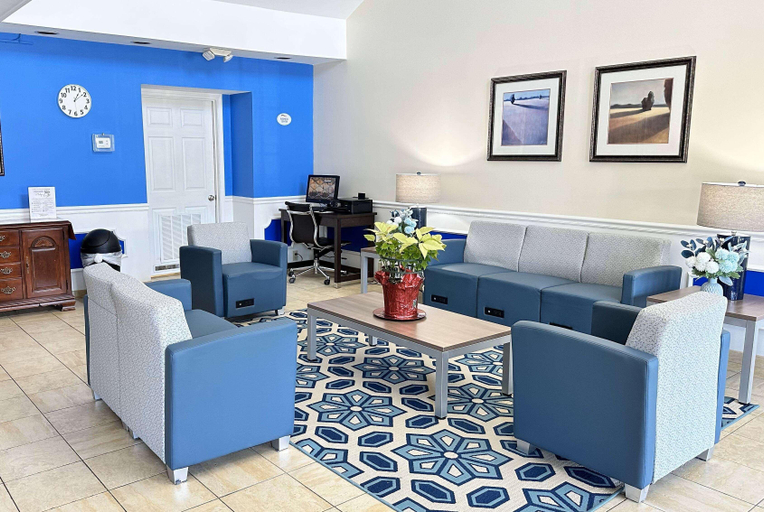 Public Area 2, Baymont by Wyndham Greenwood, Greenwood