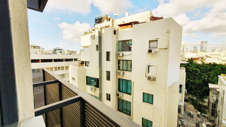 Others 3, New Apartment Near the Beach With Parking TL53