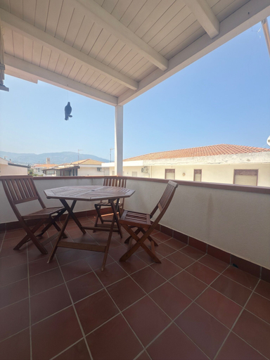 Others 5, Hotel Grotte, Messina