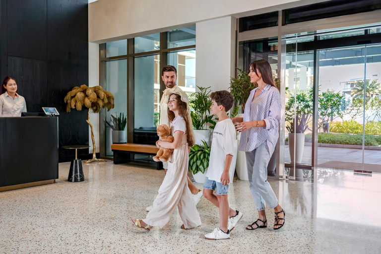 Public Area 4, Th8 パーム ドバイ ビーチ リゾート, ヴィネット コレクション by IHG, Dubai