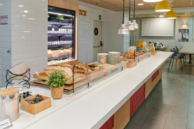 Food & Drinks 5, Residencia Universitaria Barcelona Diagonal, Barcelona
