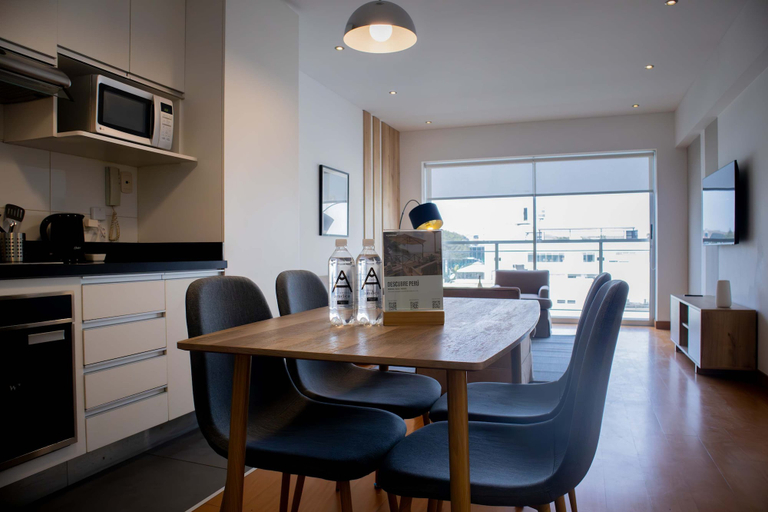 Room 5, Stunning 1BR With Great Deco in Miraflores, Lima