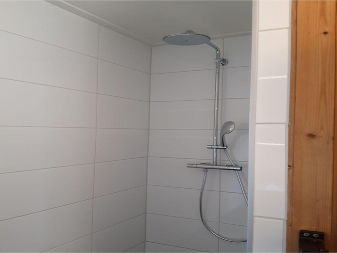 Bathroom 3, Holiday Home Kamperland near Marina Beach, Noord-Beveland