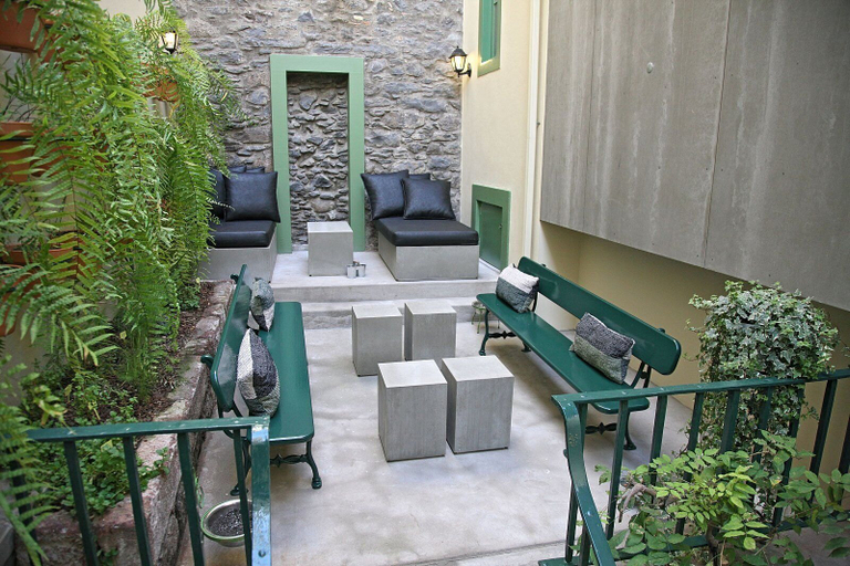 Others 3, 29 Madeira Hostel, Funchal