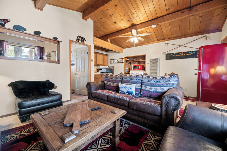 Others 5, A Beary Cute Cabin, San Bernardino