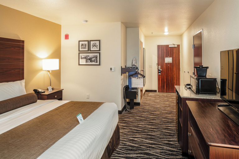 Bedroom 4, Cobblestone Inn & Suites - Fairfield Bay, Van Buren
