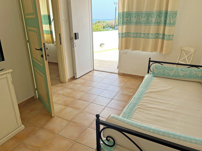 Bedroom 3, Acqua di Mare Hotel e Resort, Sassari