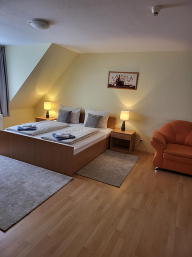 Bedroom 3, HOTEL RITTERS WEINSTUBEN kaffe restoran MERSEBURG, Saalekreis