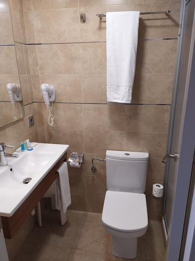 Bathroom 5, Hotel Helios Lloret, Girona