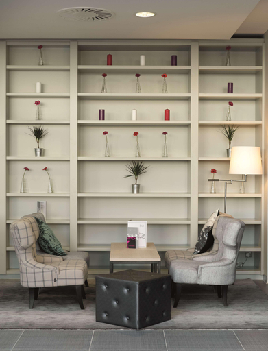 Public Area 4, Radisson Blu Hotel East Midlands Airport, Leicestershire