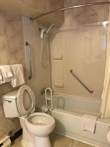 Bathroom 4, Travelodge By Wyndham Hope, Fraser Valley