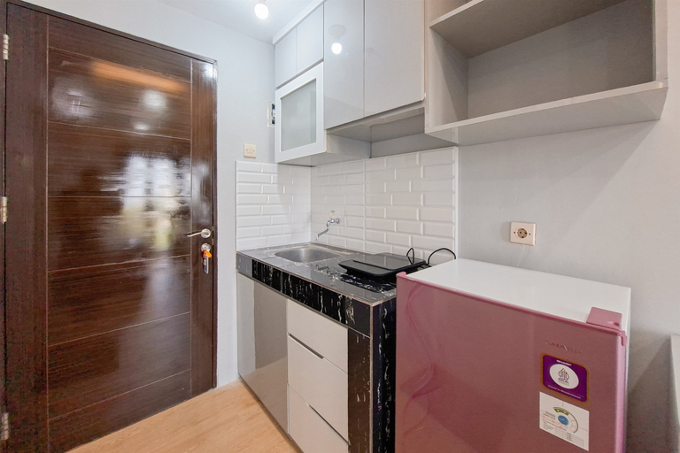Others 4, Modern Chic Studio at Sky View Apartment By Travelio, South Tangerang